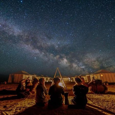 Merzouga Luxury Tents - Glamping Bagian luar foto