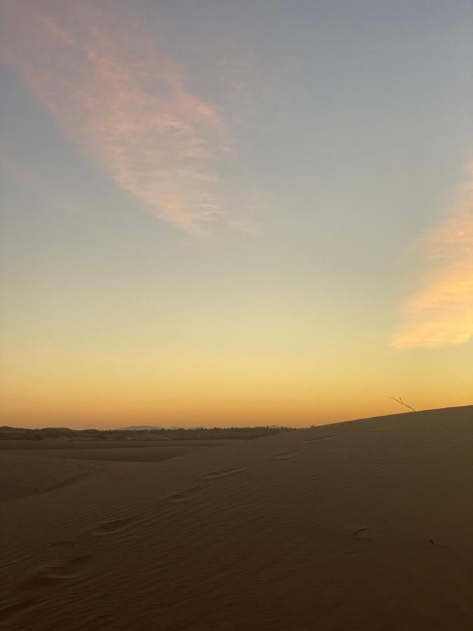 Merzouga Luxury Tents - Glamping Bagian luar foto